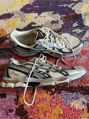 ASICS GEL NYC Sneakers